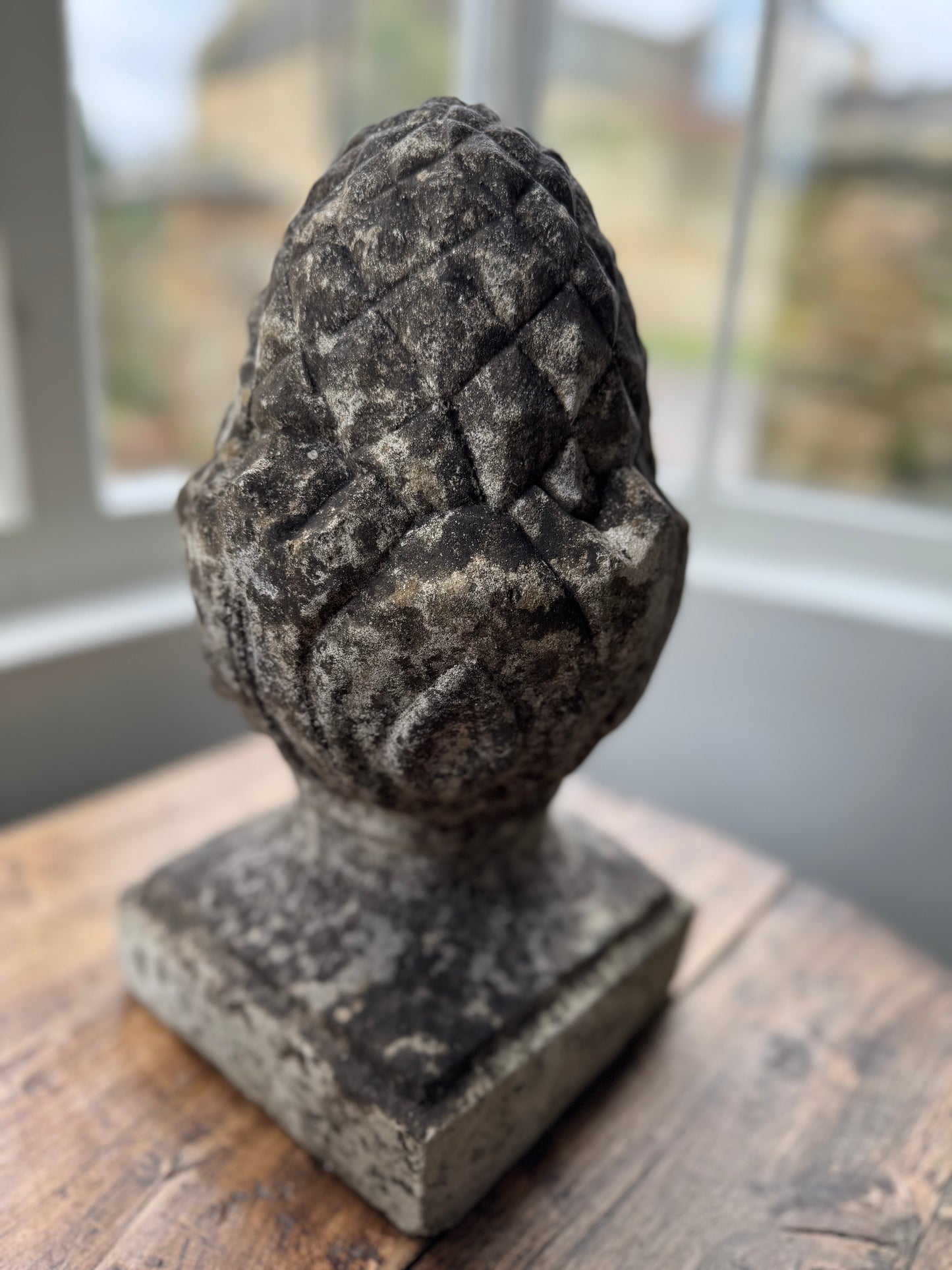 Classic Decorative Pair of Cast Stone Pineapple Pier Caps