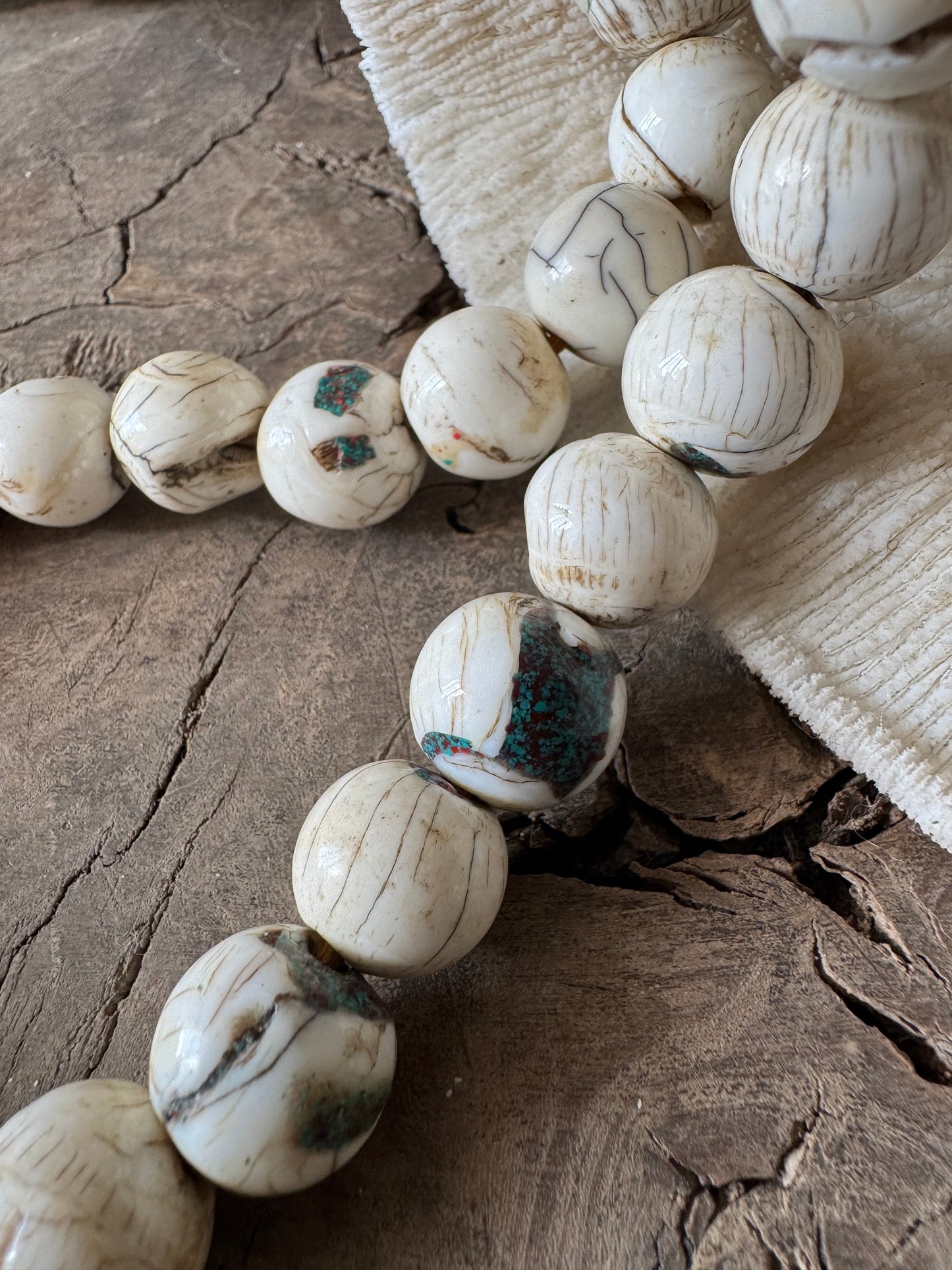 Beautiful Vintage Inlaid Naga Conch Shell Beads