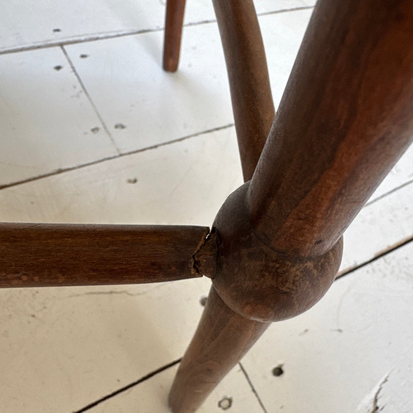 Antique Art Deco Bobbin Corner Chair