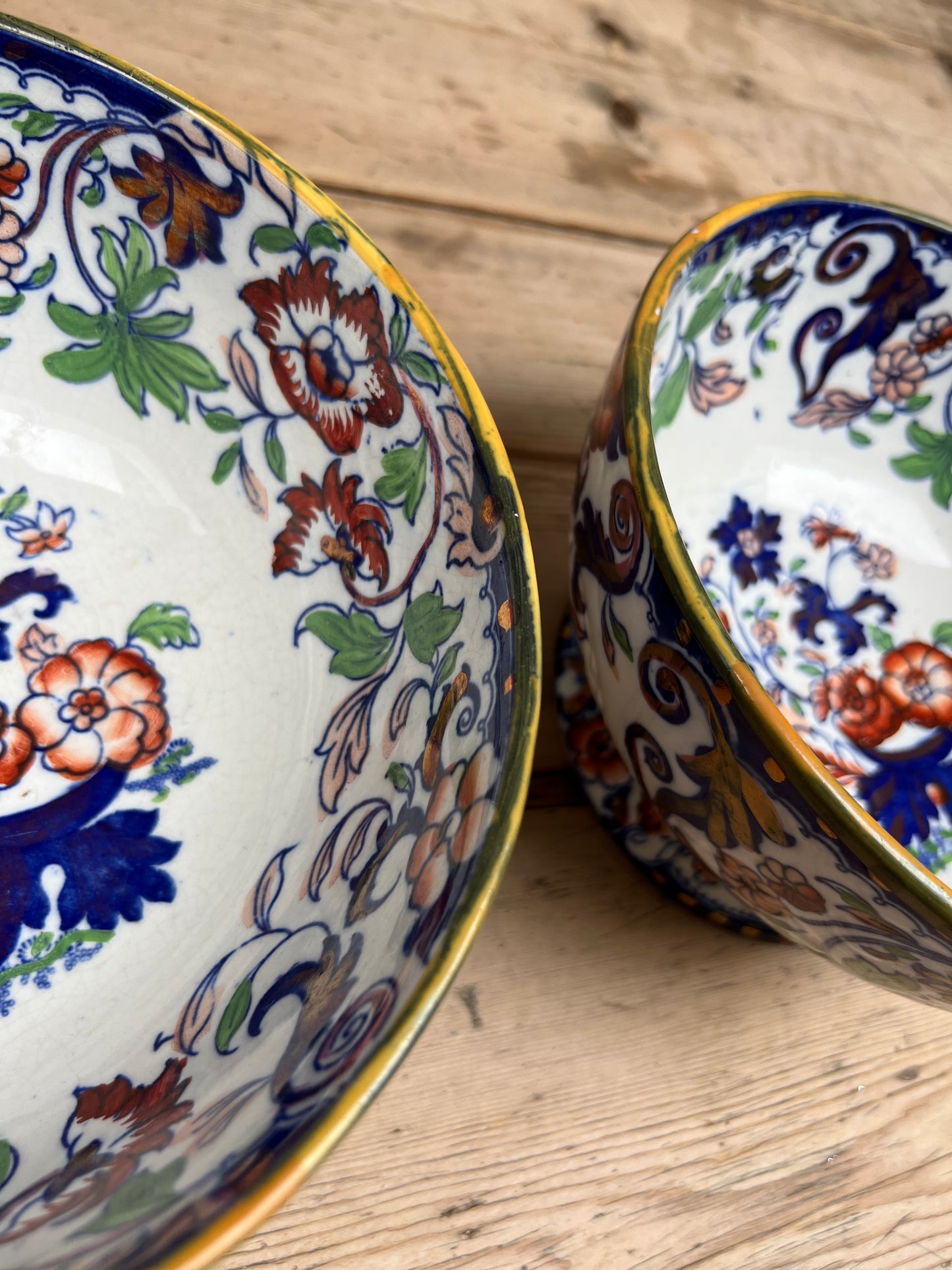 Pair Of Late 18th Century Amherst Japan Ironstone Footed Bowls