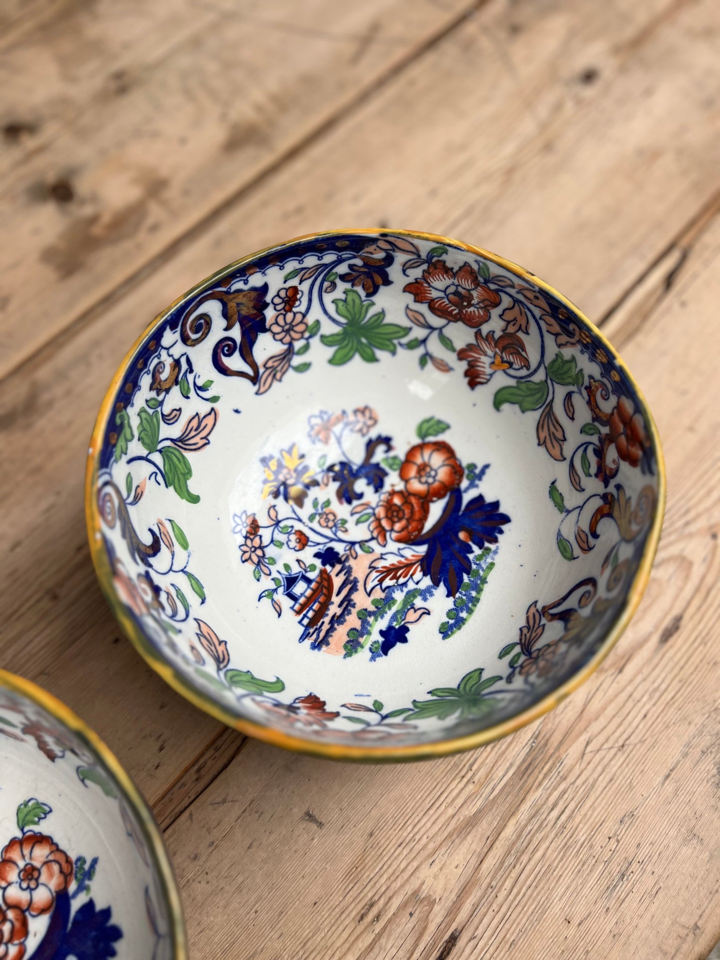 Pair Of Late 18th Century Amherst Japan Ironstone Footed Bowls
