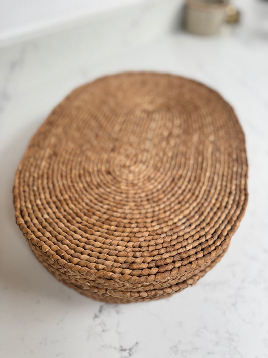Set Of 8 Vintage Woven Oval Grass Placemats