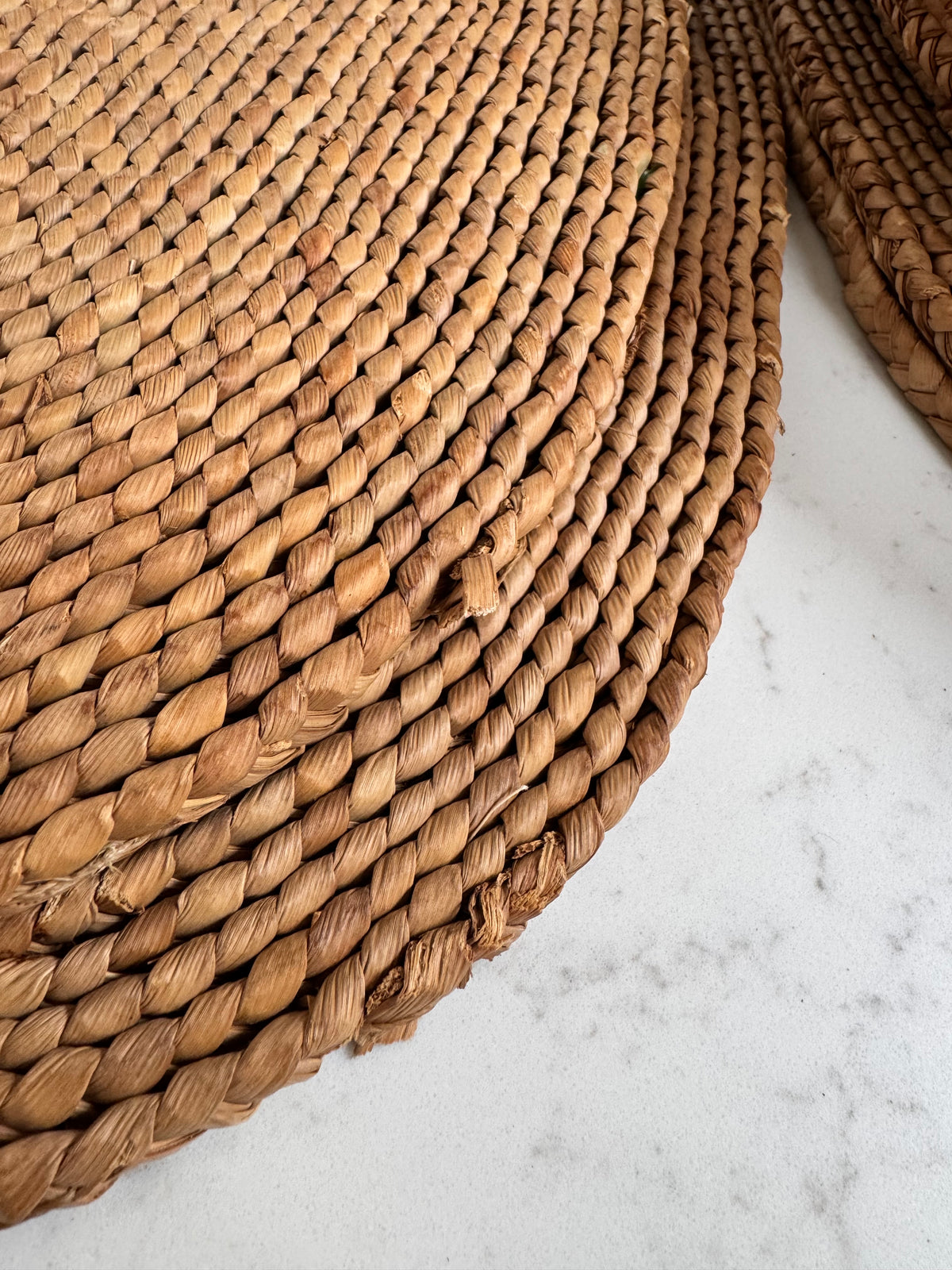 Set Of 8 Vintage Woven Oval Grass Placemats