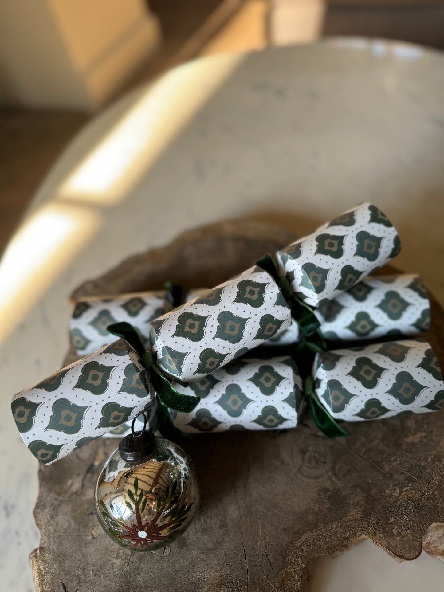 6 Plastic Free Forest Green Christmas Crackers