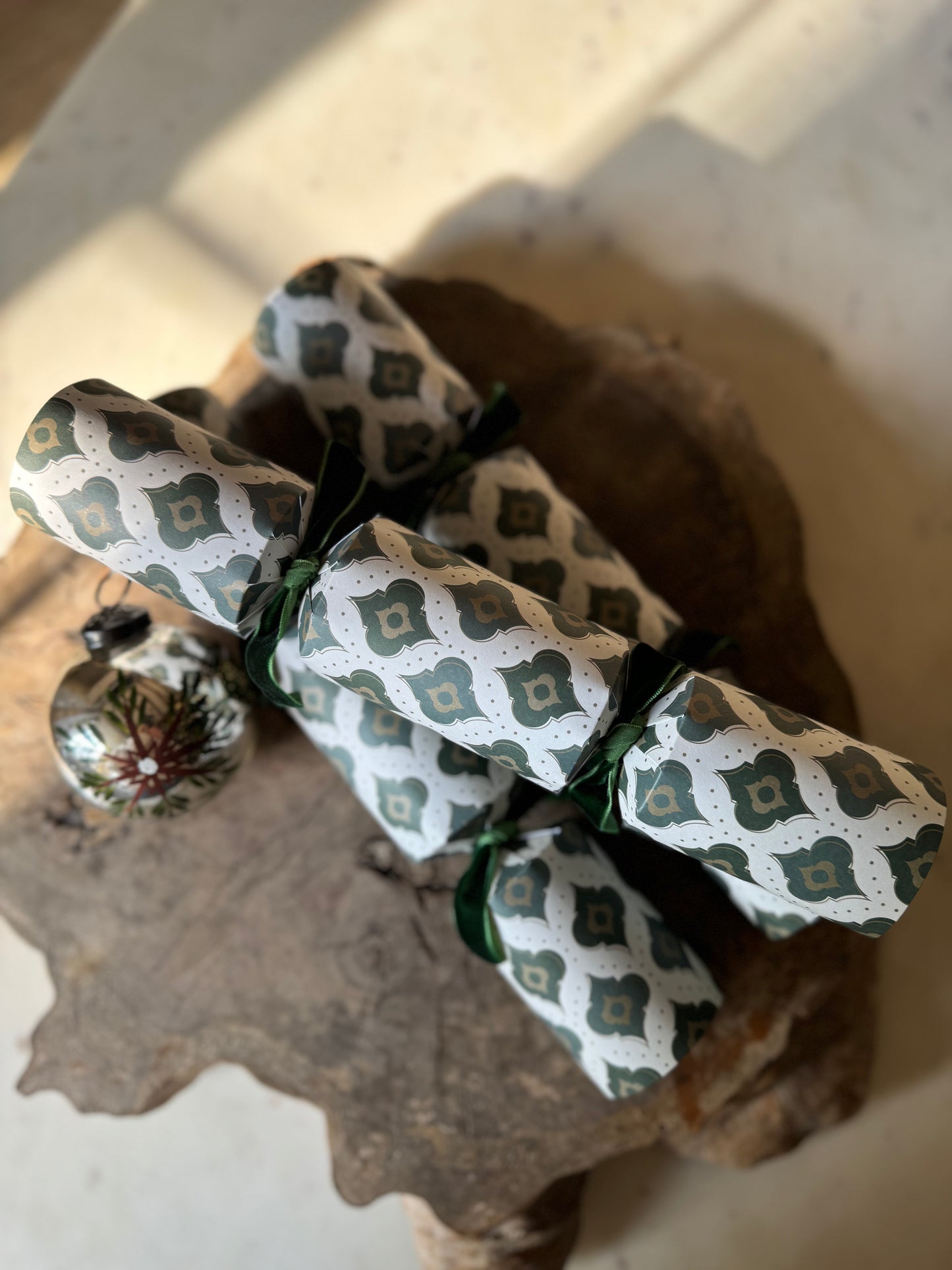 6 Plastic Free Forest Green Christmas Crackers