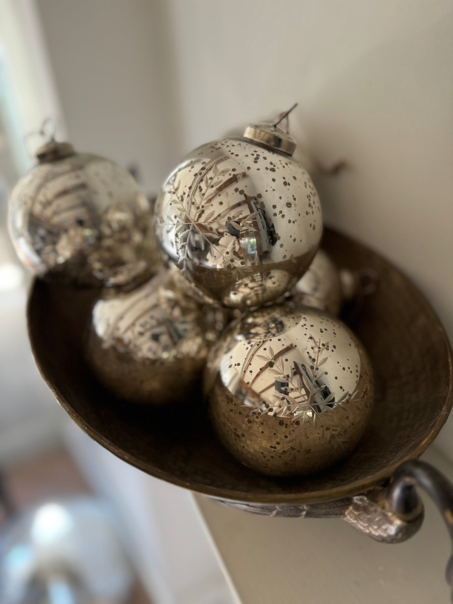 Large Etched Silver Snowflake Glass Bauble