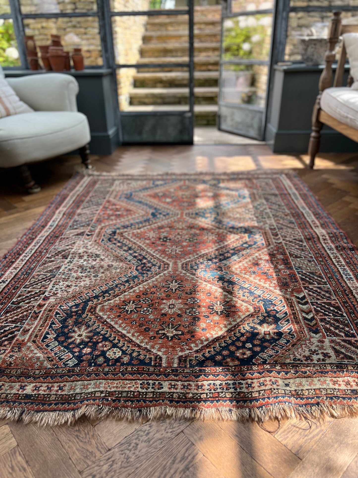 Beautiful Vintage Country House Shiraz Rug