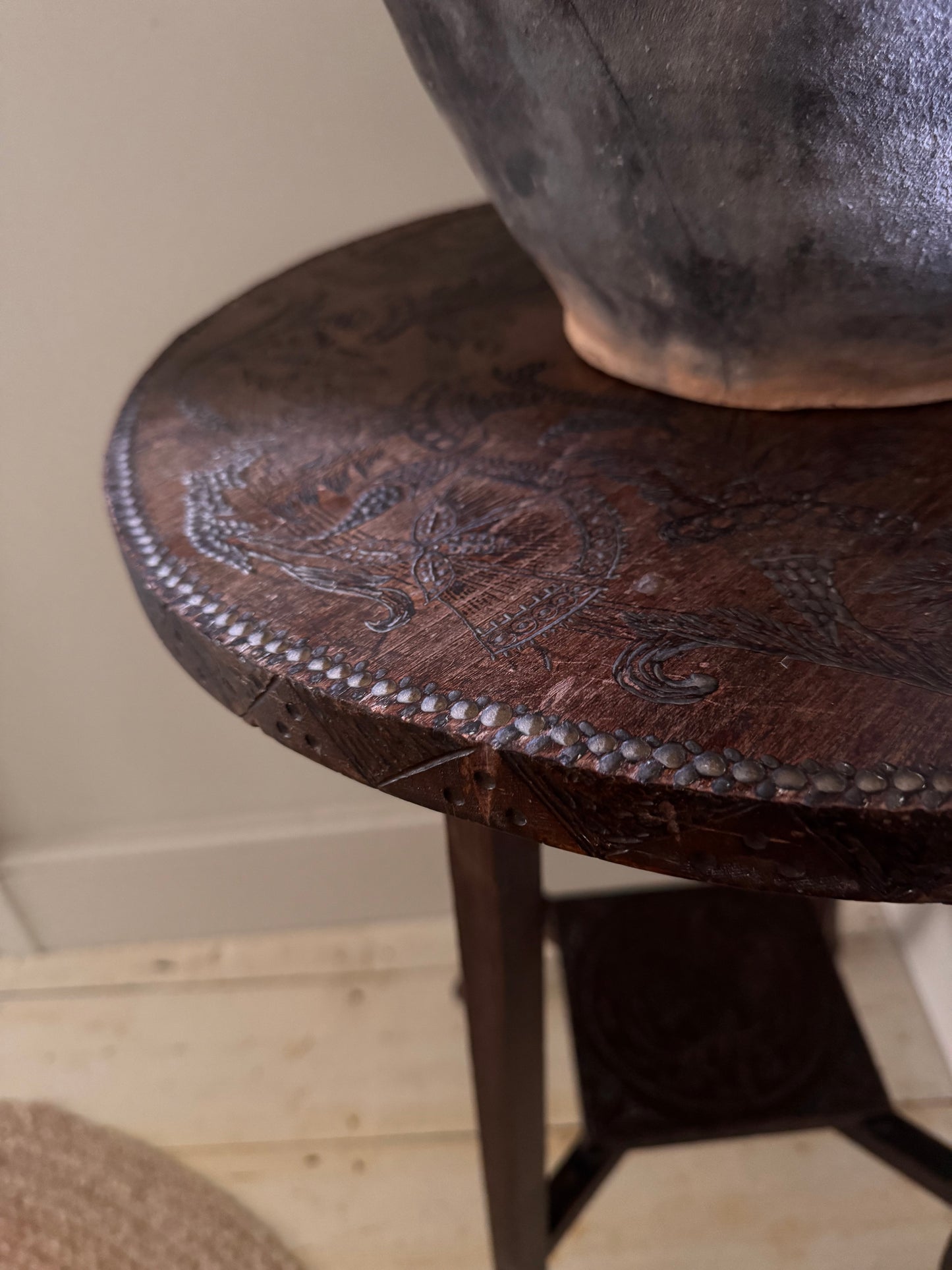 Elegant & Beautifully Carved 2 Tier Side Table